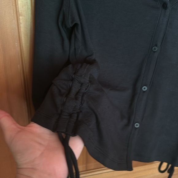 NWT Lululemon Side-Cinch Ribbed Cardigan - size 8,  Black - Picture 5 of 7